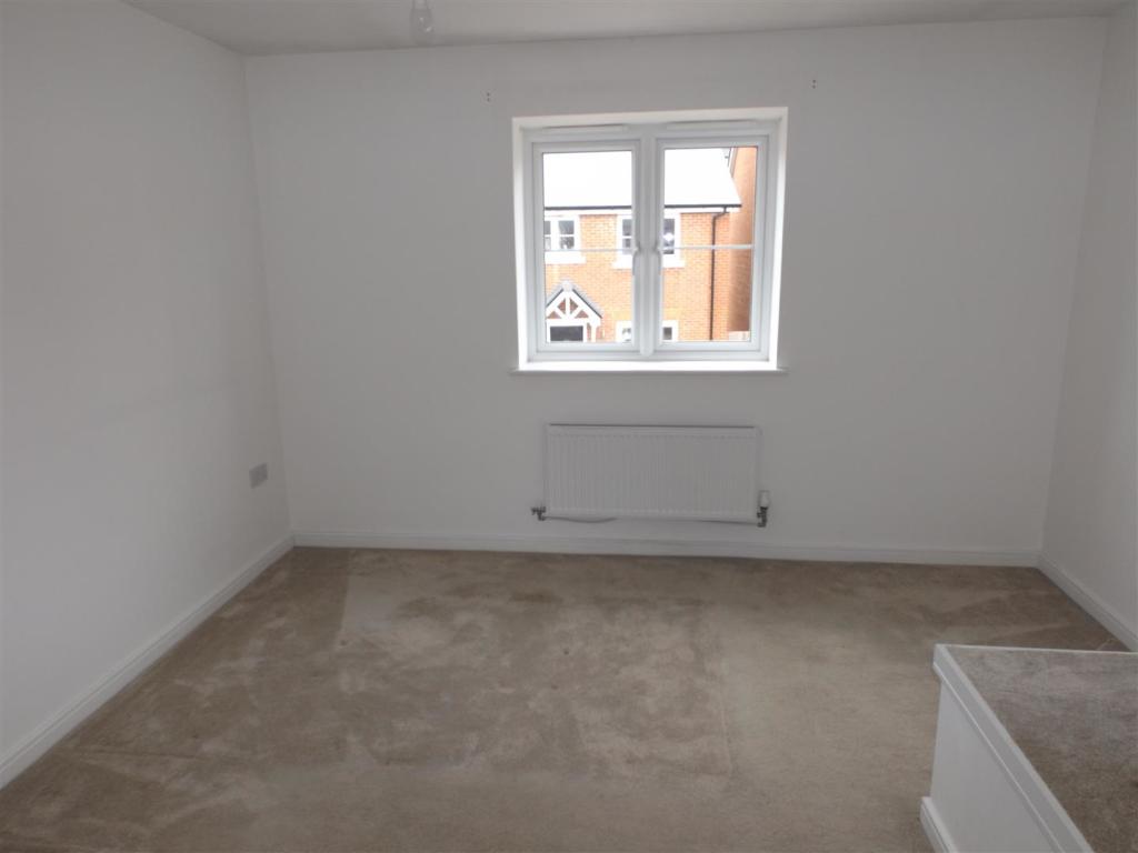 Bed 2 pic 2.JPG