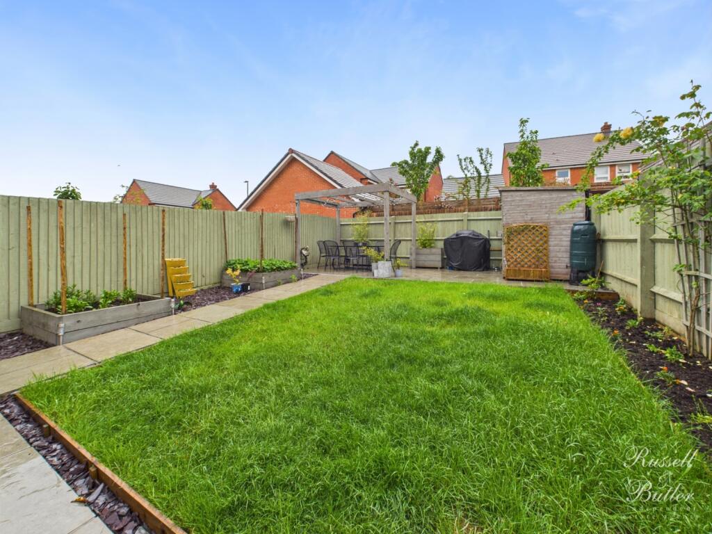 CAM02127G0-PR0292-STILL022