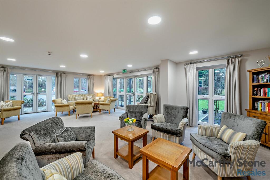 Homeowners Lounge