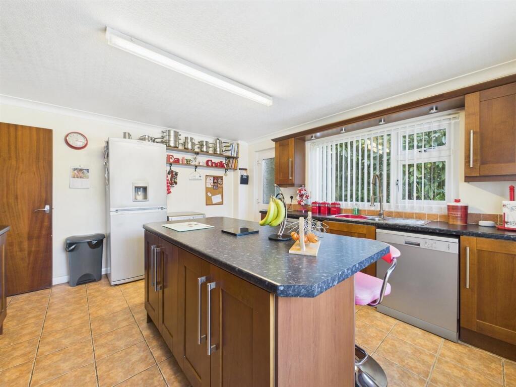 Kitchen (1)