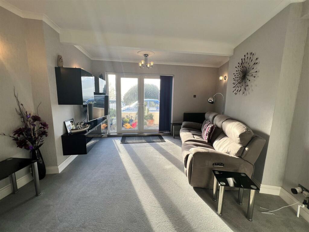 Living Room.jpg