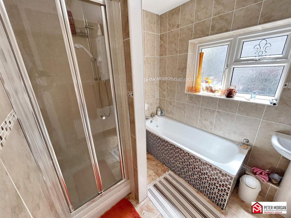 Bath &amp; Shower Room