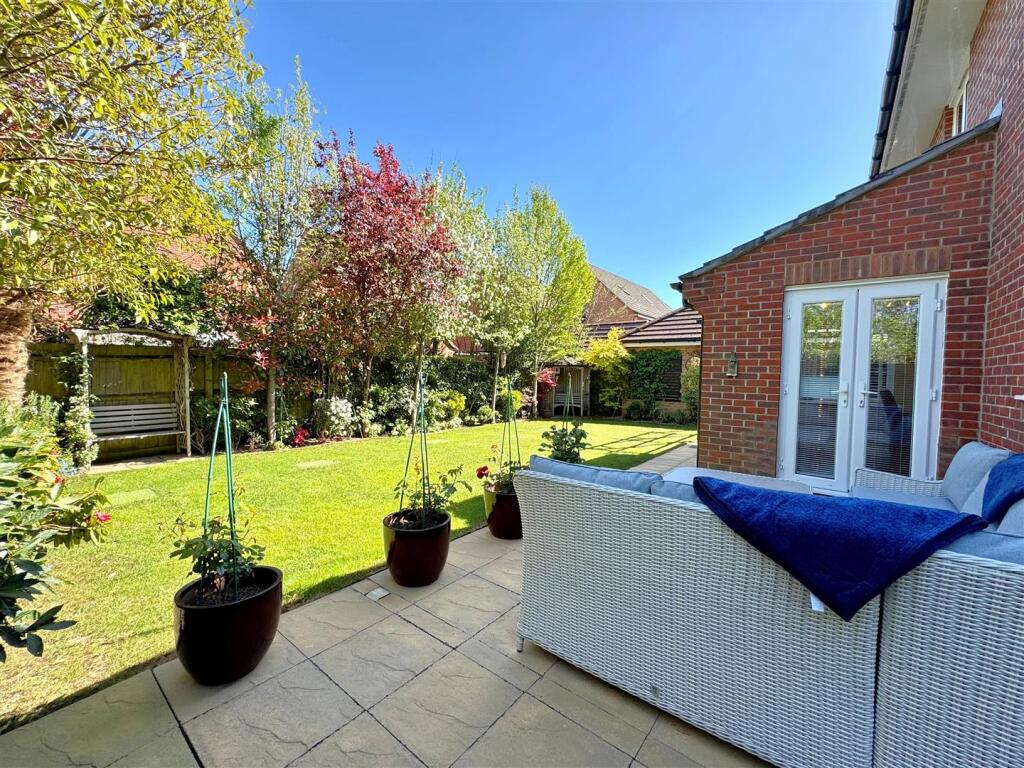 garden 3.jpg