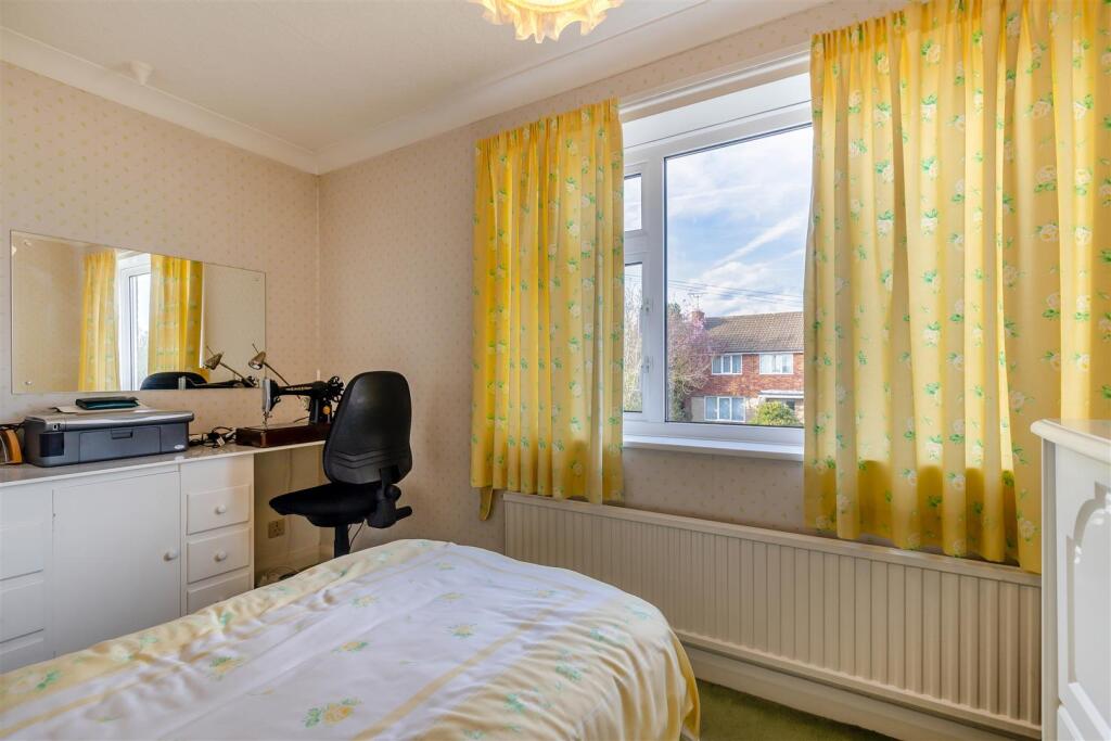 8641854-interior01.jpg