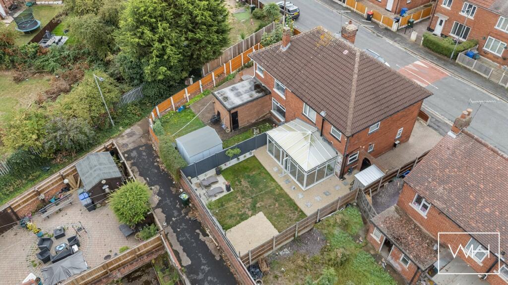 97 Wellington Grove,