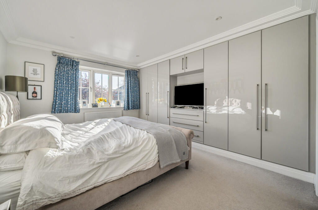 1372507-25-68fb49...