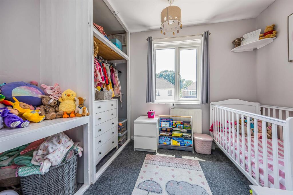 1 Gitsham Gardens, Waterlooville-Small-PorticoMark