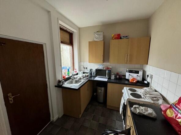 KITCHEN T202505071445.jpg