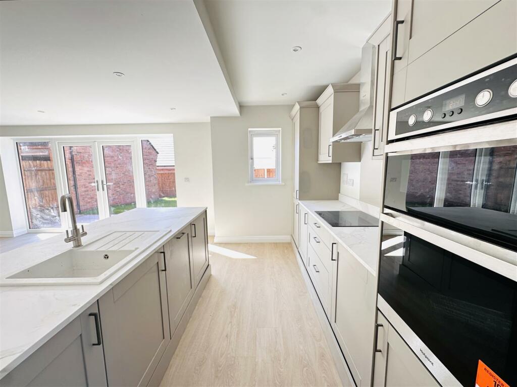 Kitchen Diner