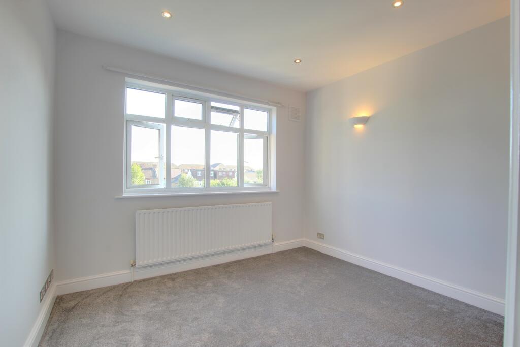 4 BED 1.jpg