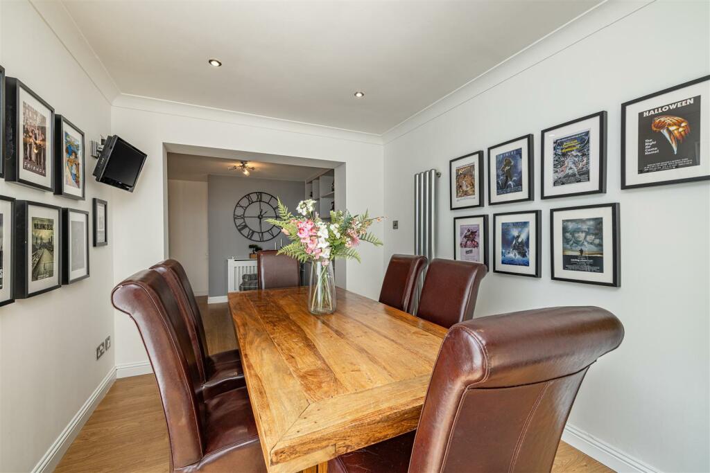 8 Tweedbank Avenue Tweedbank 24.JPG