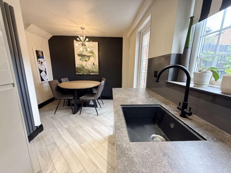 Kitchen diner