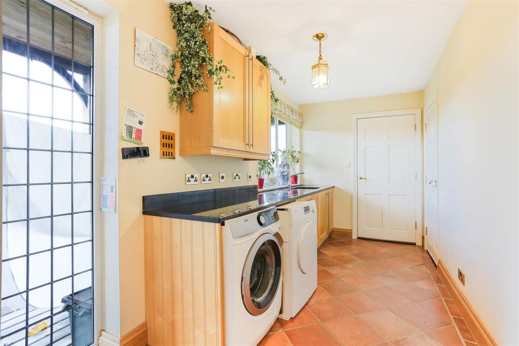 1371223062 -  35.jpg