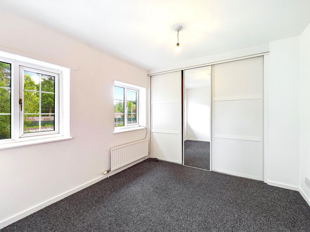 Lrg_Bedroom 2