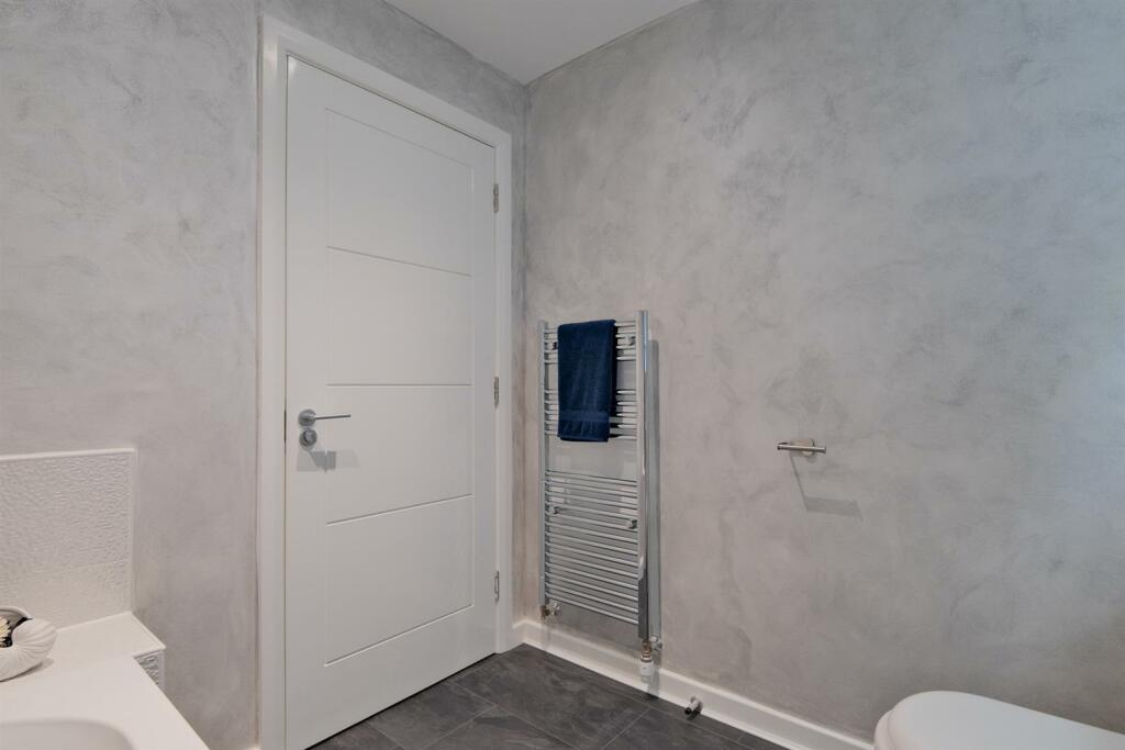 026-31 Ardencraig Terrace, Glasgow, G45 9BJ.jpg