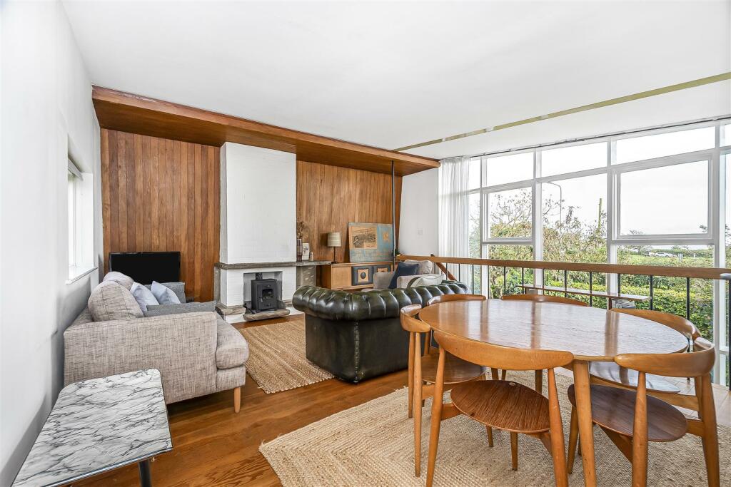 19 Limekiln Lane1.JPG