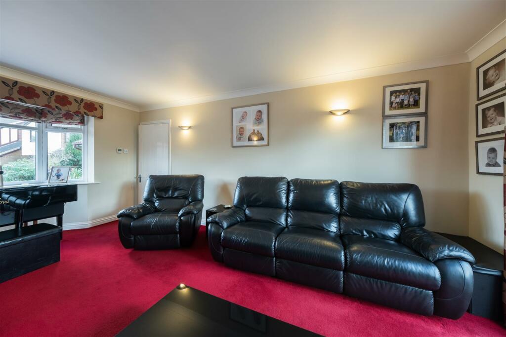 2 Barnside Way-014.jpg