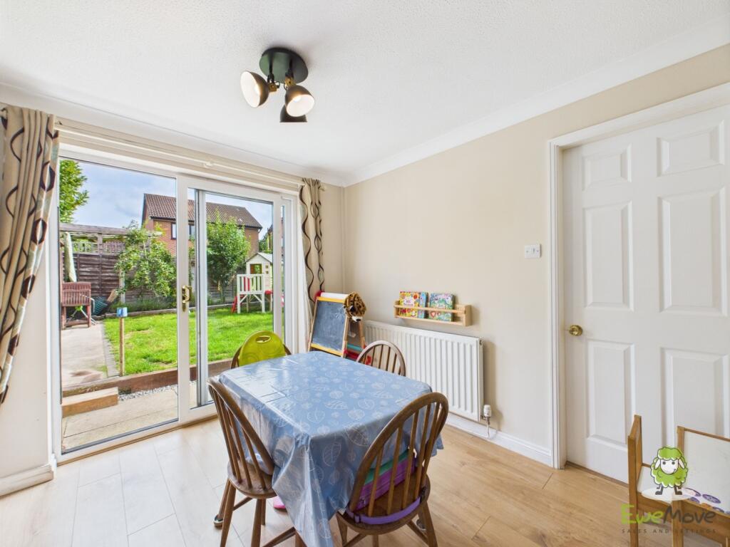 Dining room - Charlotte Thomasson Ewemove Whitchur