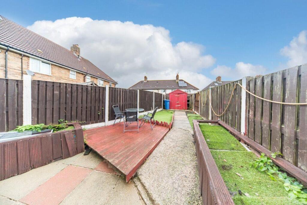 104 Astley Road garden.jpg