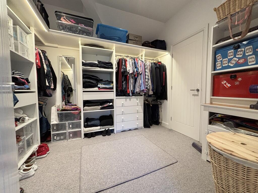 Walk in wardrobe