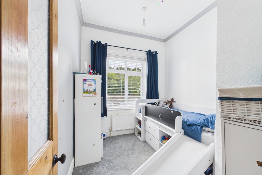 Generous Single Bedroom