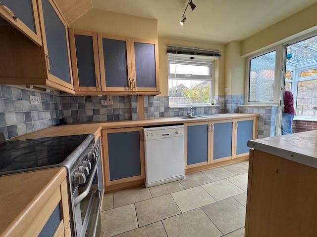 Kitchen .jpg