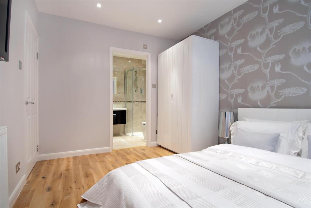 huntsworth 47 bed.JPG