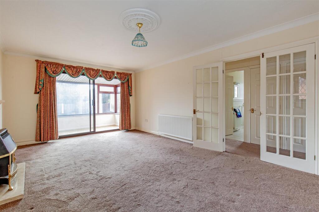 Reception Room-2.jpg