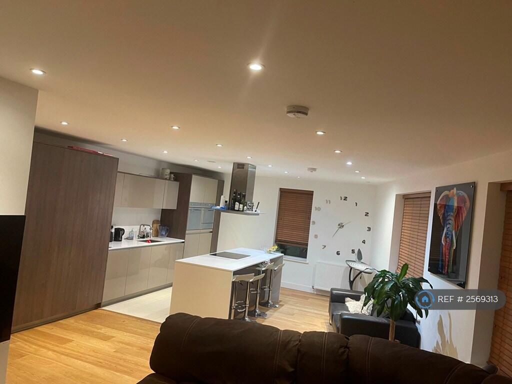 Kitchen And Dining/Seating