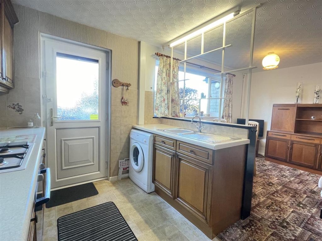 Dining / Kitchen