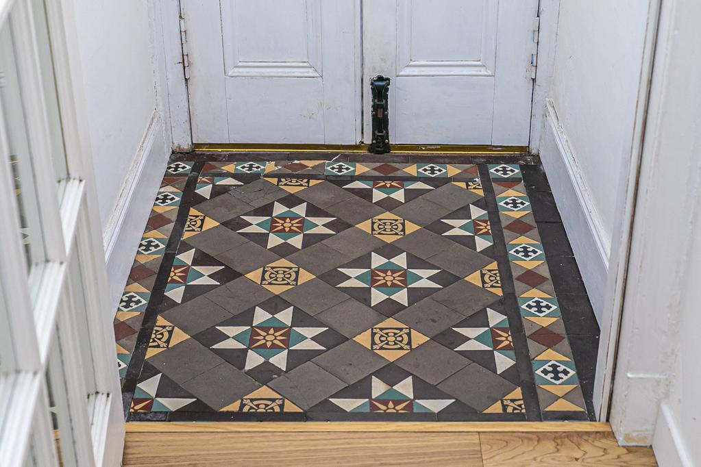ENTRANCE DETAIL