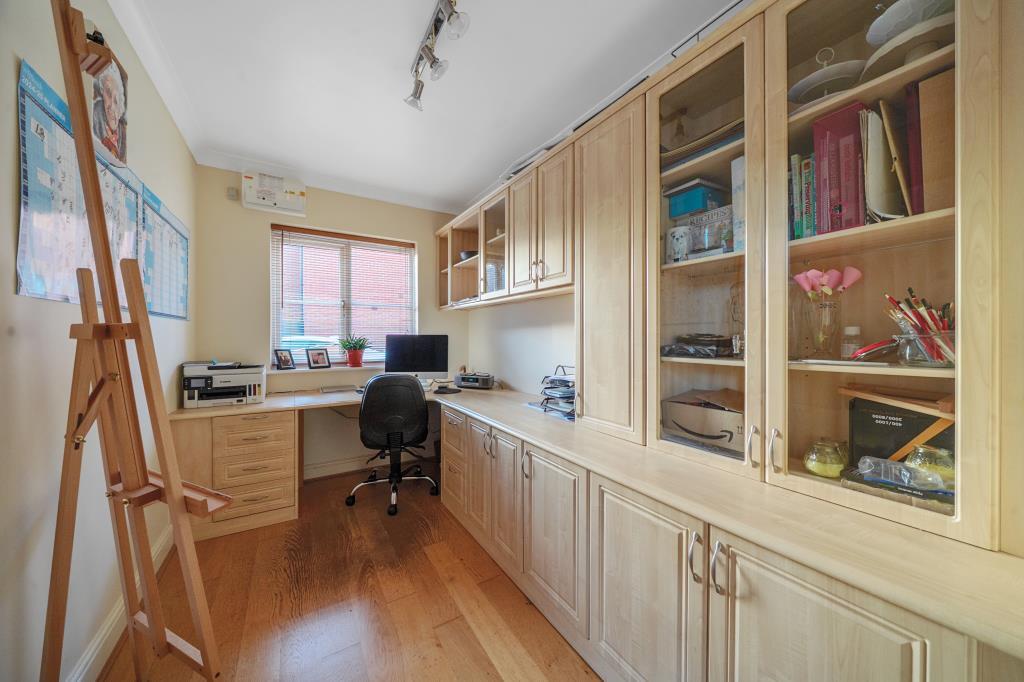Bedroom/Study