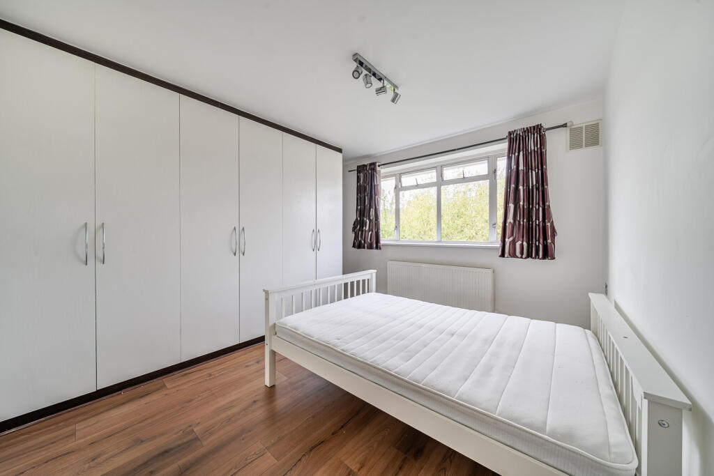 1361529-7-68daabe...