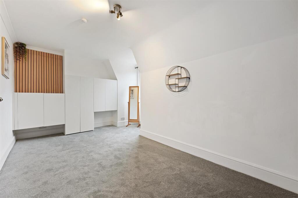 Netherwood Road - 6 (1).JPG