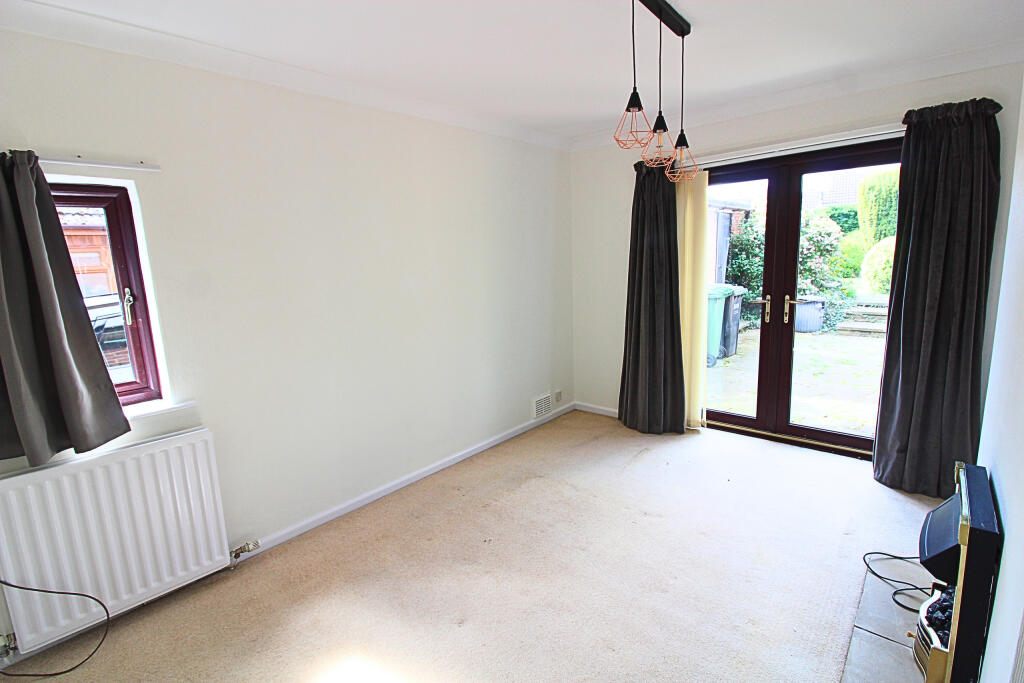bedroom 2 dining