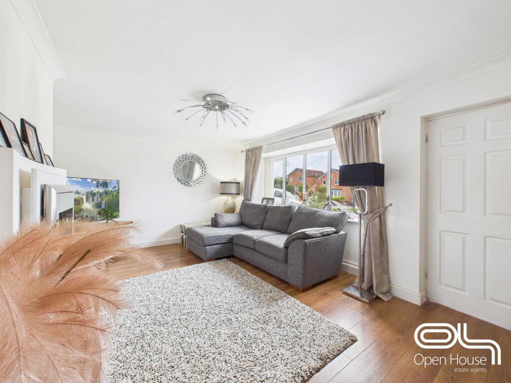 Livihttps://login5.vebraalto.com/#ng Room