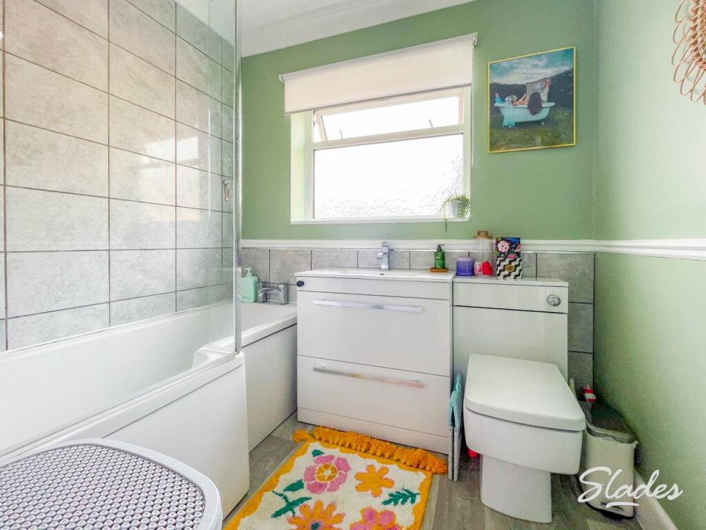 18a droxford bathroo