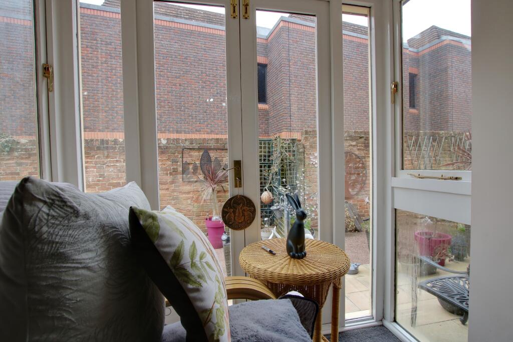 BAY WINDOW