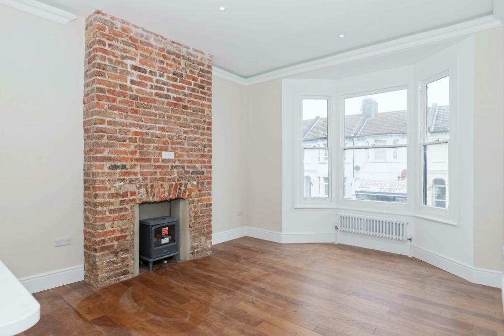 TF 32 Blatchington  rd_10.JPG