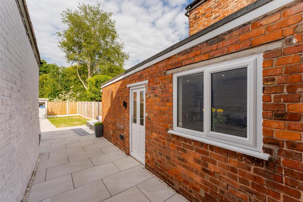 Sun-Trapped Rear Garden