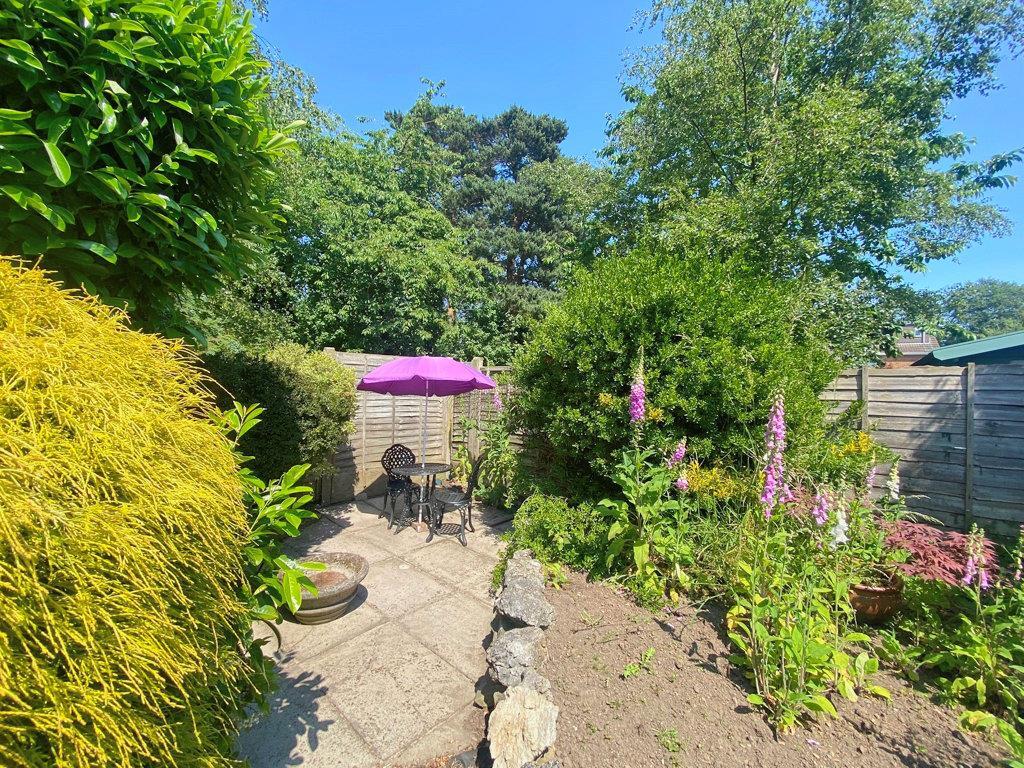 What a great outdoor space