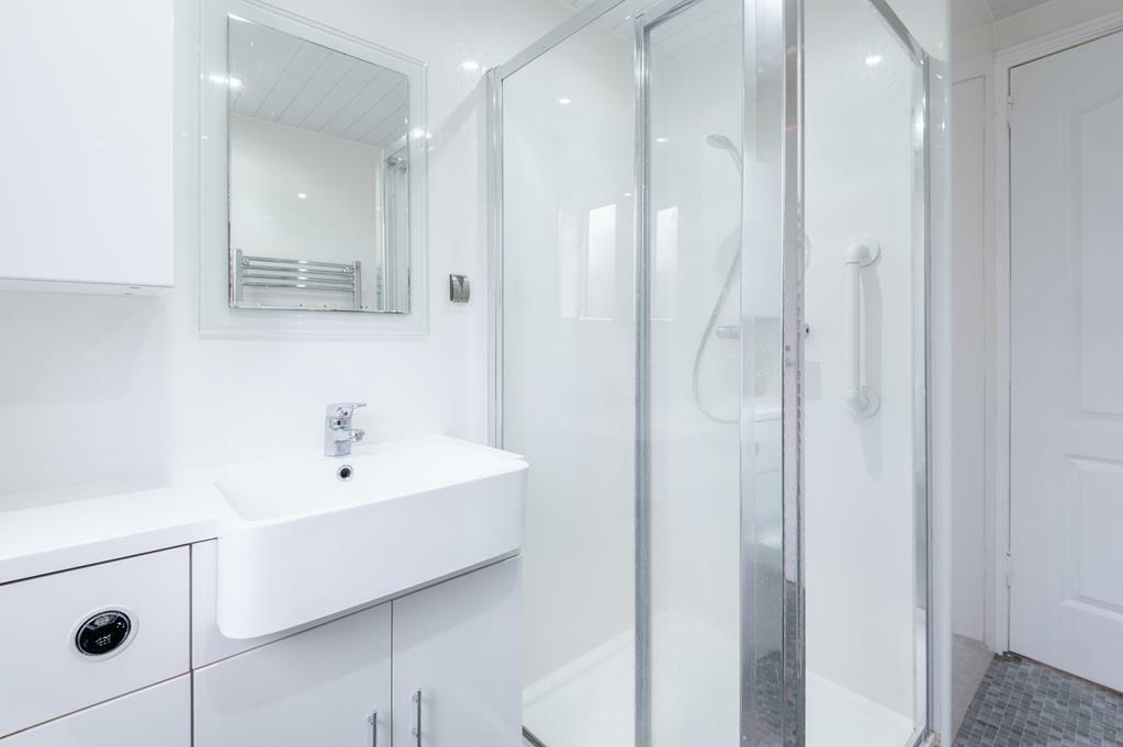 SHOWER ROOM AGAIN
