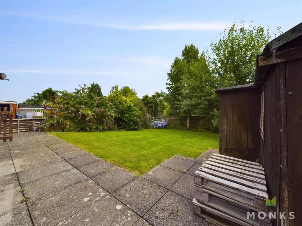CAM01420G0-PR0411-STILL013.jpg