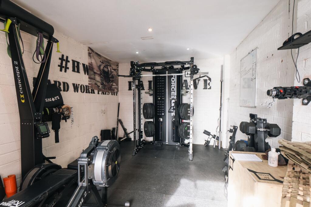 Garage