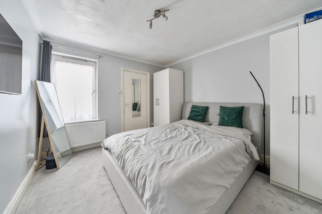 1318823-1-6867e0b...