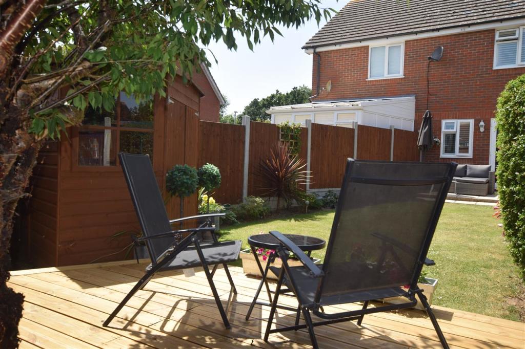 REAR DECKING