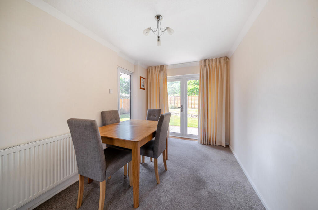 1295178-10-6824d1...