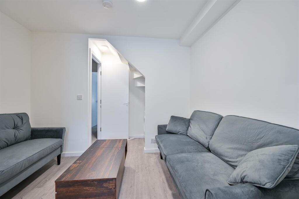 3 Wordsworth Road-8.jpg