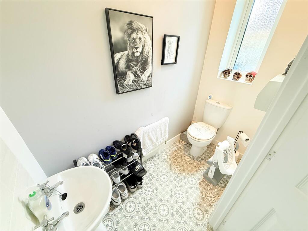 GROUND FLOOR WC