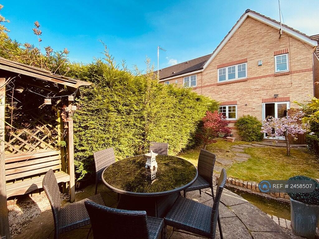 Sunny Garden 